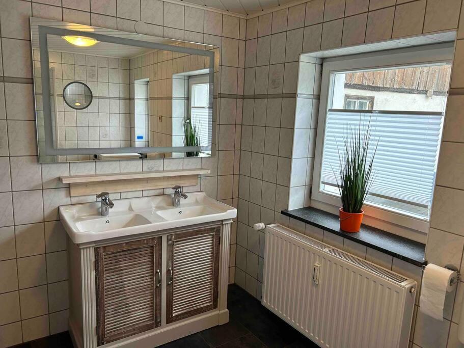 Maisonette-Fewo Fritz Mit Infrarotsauna Großschönau Exterior foto
